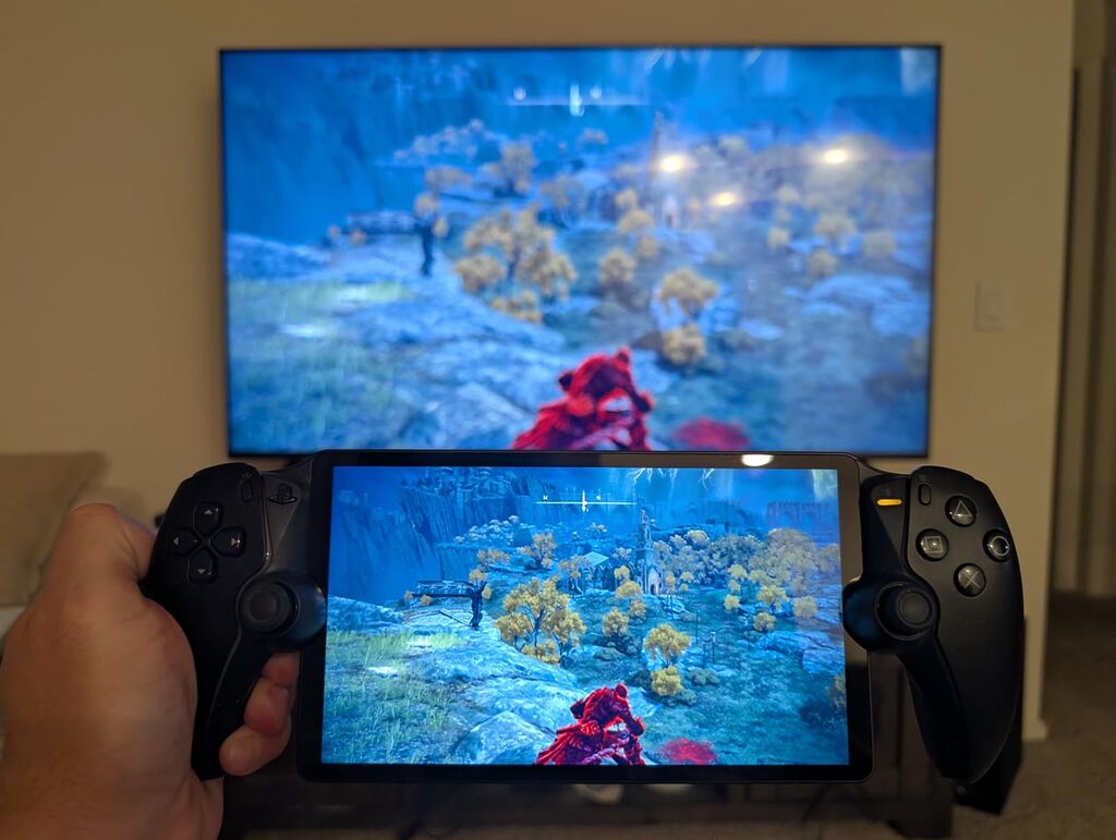 PlayStation Portal Remote Player 5 customer photo 1
