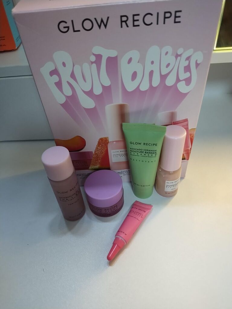 Glow Recipe Fruit Babies Skincare Kit - Gift Set with Ceramide Facial Cleanser + BHA Toner + Vitamin C Eye Cream + Hyaluronic Acid Cream + Niacinamide Dew Drops (5 Count) customer photo 1