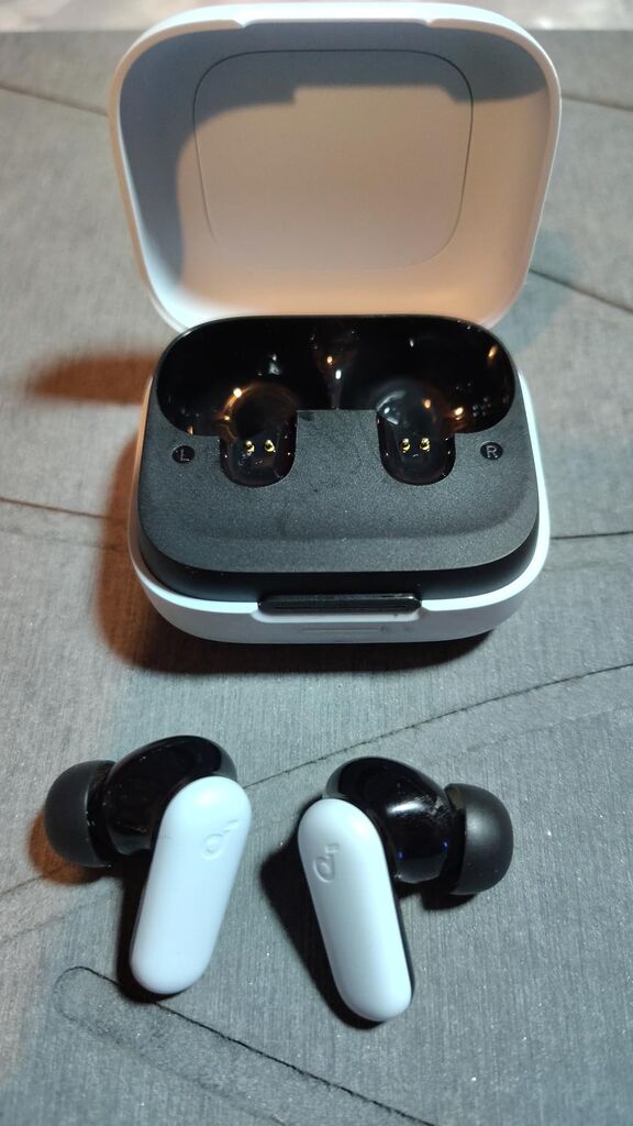 Soundcore P30i by Anker Noise Cancelling Earbuds, Hands-Free Viewing customer photo 1