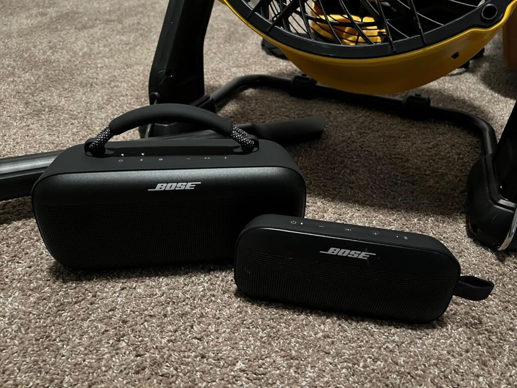 Bose SoundLink Max Bluetooth Speaker - Portable Wireless Party Speaker, IP67 Waterproof, Rope Handle, Up to 20 Hours of Playtime, USB-C, Built-in 3.5mm AUX Input, Black customer photo 1