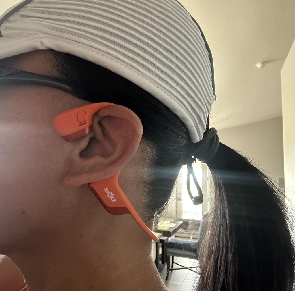 SHOKZ New OpenRun Pro 2- Bone Conduction Headphones, Open-Ear Bluetooth Wireless Sport Earphones for Running, Workouts - Sweat Resistant, Secure Comfortable Fit -Deep Bass, Smart Mic, Reflective Strip customer photo 1
