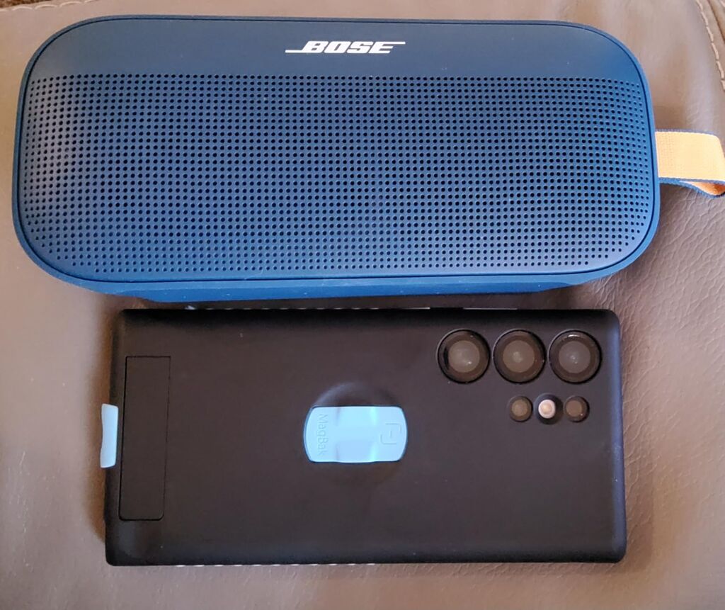 Bose SoundLink Flex Bluetooth Speaker (2nd Gen) - Portable Outdoor Speaker with Hi-Fi Audio, Waterproof and Dustproof, USB-C, Up to 12 Hours Battery Life, Black customer photo 1