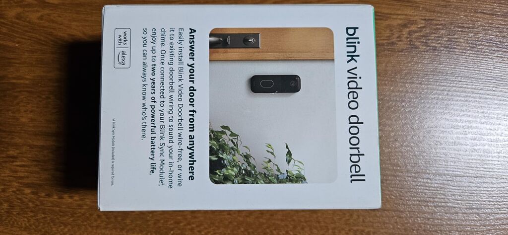 Blink Video Doorbell - Head-to-toe HD view, two-year battery life, and simple setup. Sync Module Core included - System (Black) customer photo 1