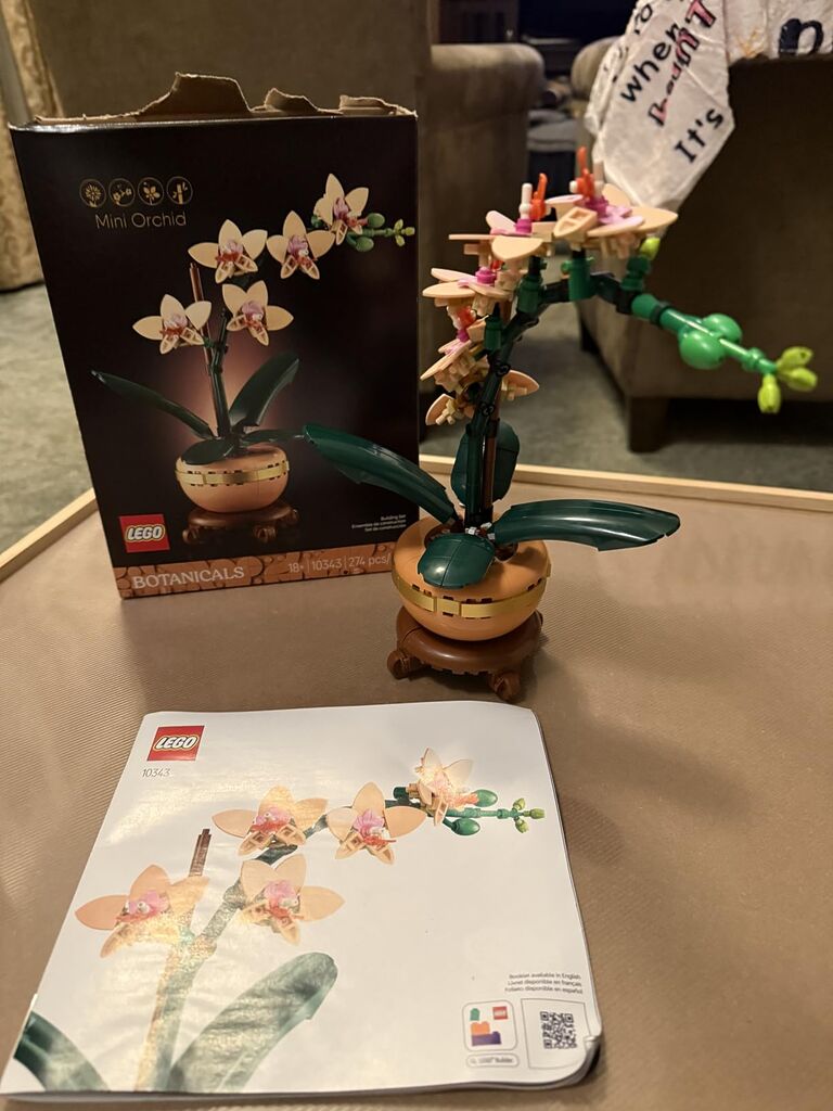 LEGO Botanicals Mini Orchid Building Set - Artificial, Fake Orchid for Home Decor, Adults Ages 18+ - Gift for Birthdays - Indoor Plant Decorations for Table, Desk, Office - 10343 customer photo 2