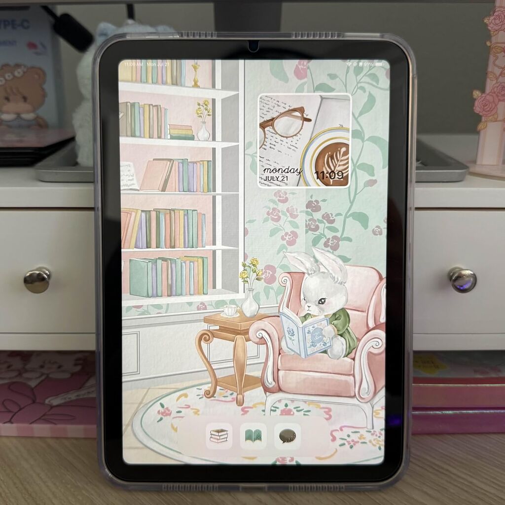 iPad mini (A17 Pro): Apple Intelligence, 8.3-inch Liquid Retina Display, 128GB, Wi-Fi 6E, 12MP Front/12MP Back Camera, Touch ID, All-Day Battery Life - Blue customer photo 2