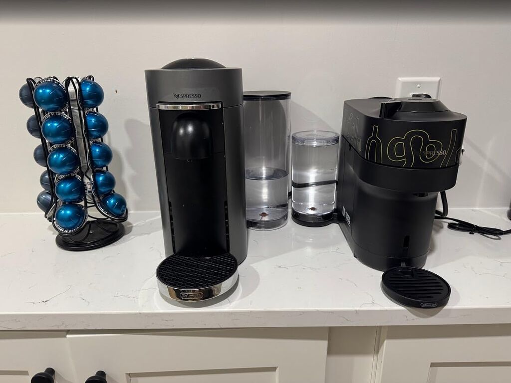 Nespresso Vertuo Pop+ Coffee and Espresso Machine by De'Longhi, Black customer photo 2