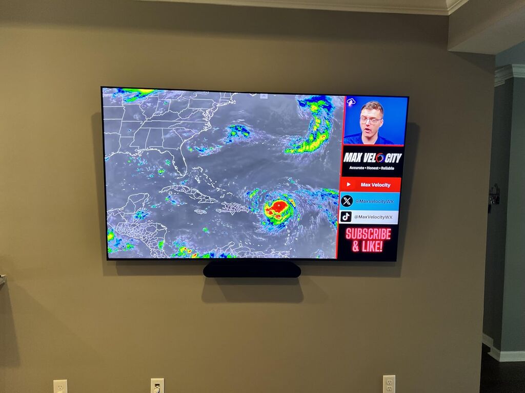 INSIGNIA 24” Class F20 Series LED HD Smart Fire TV, Voice Remote with Alexa, Free & Live TV customer photo 1