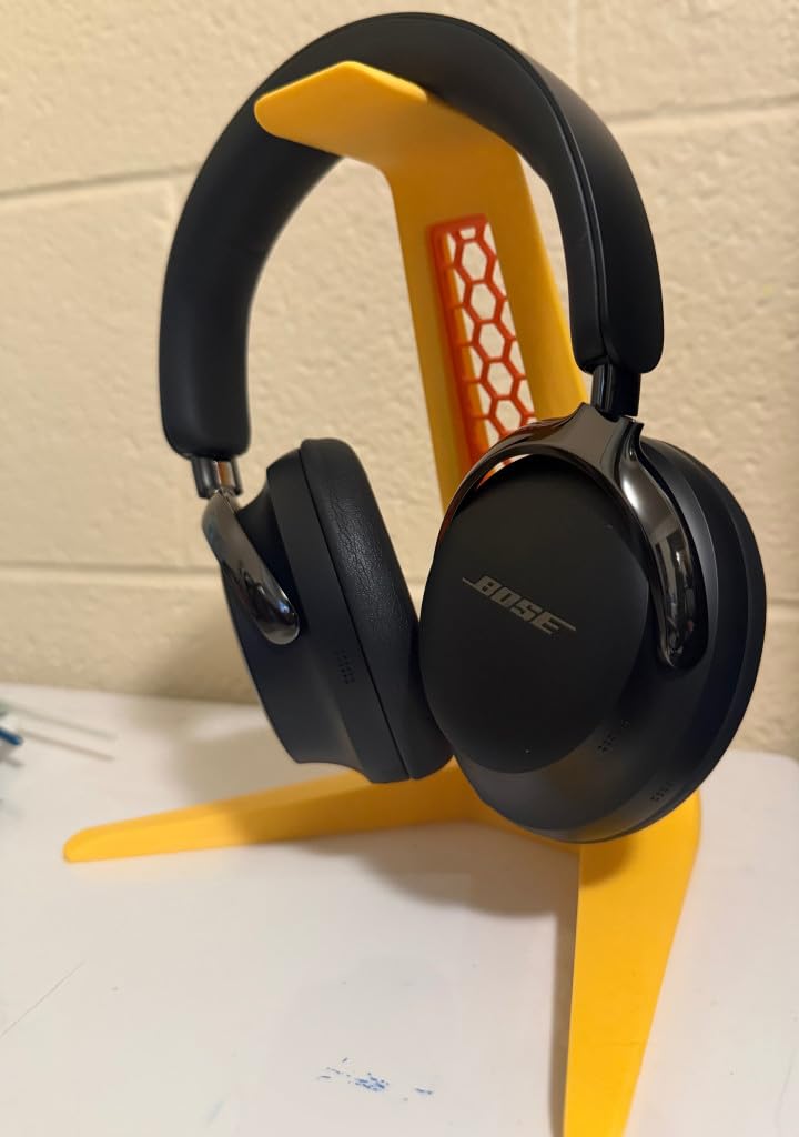 Bose QuietComfort Ultra Bluetooth Headphones (2nd Gen) customer photo 2
