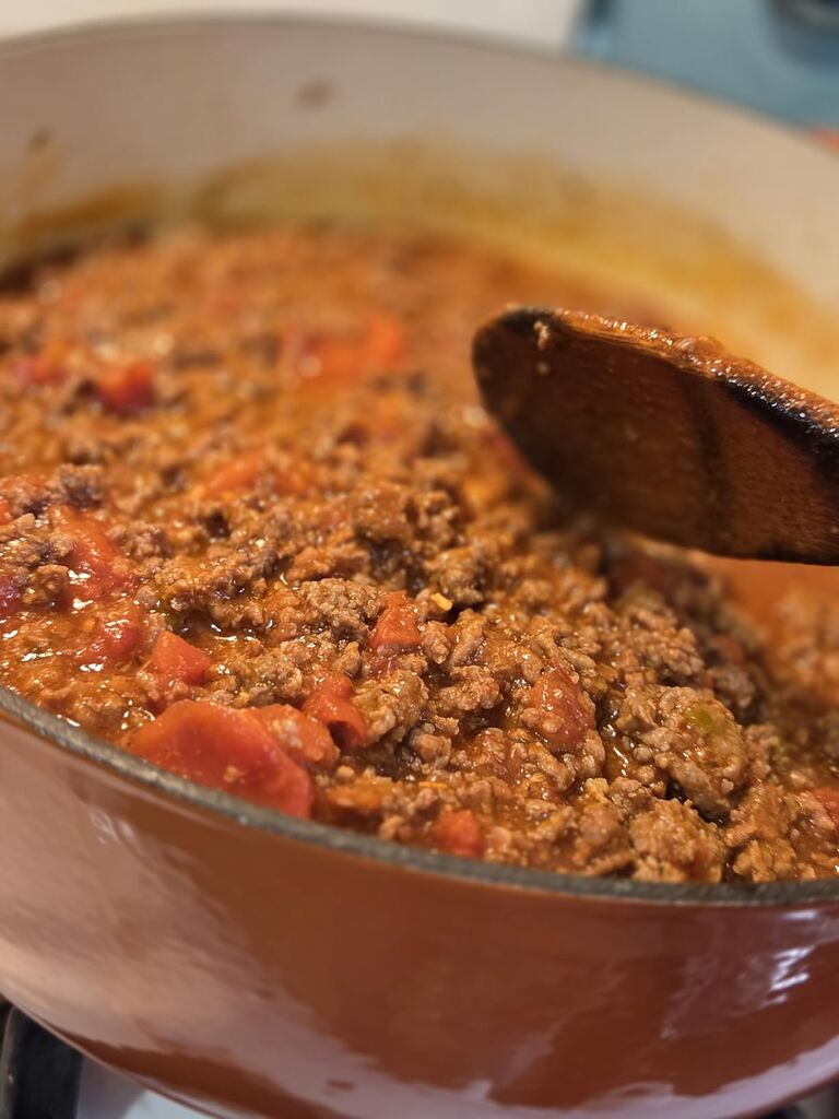 Lodge Essential Enamel Cast Iron Dutch Oven, 6 Quart, Island Spice Red customer photo 1