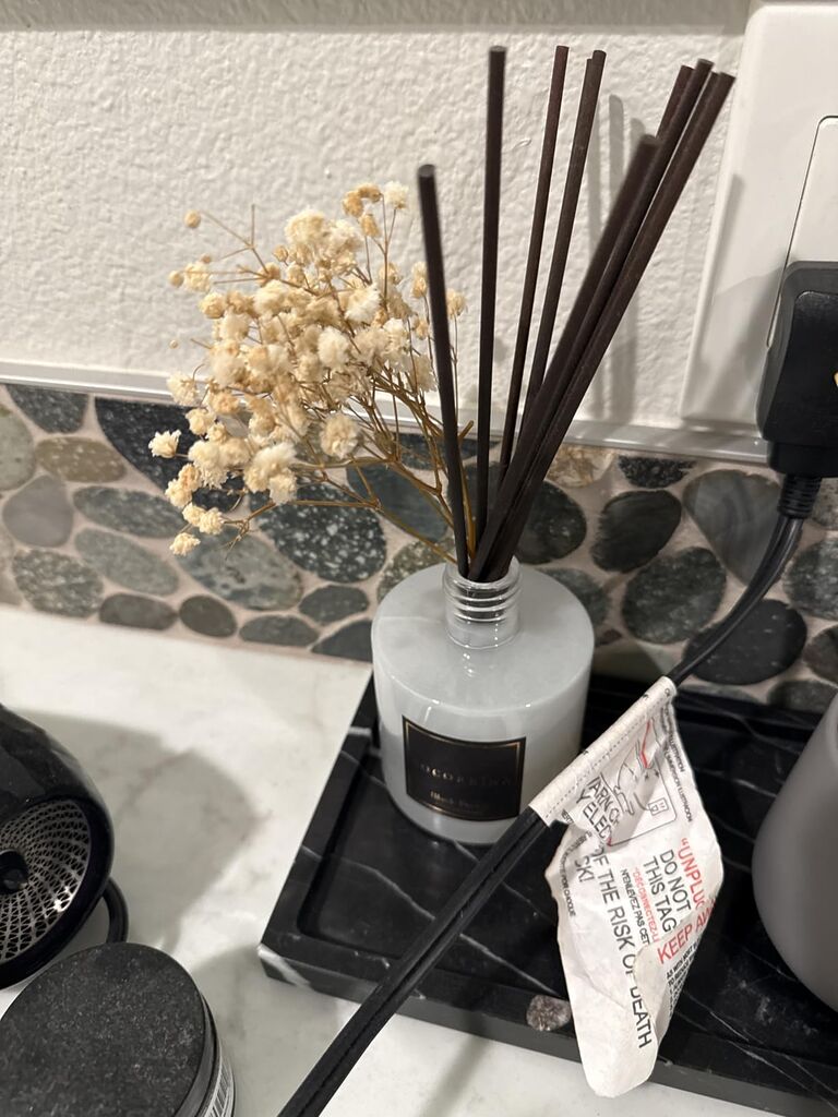 Cocorrína Reed Diffuser Set, Clean Linen 6.7 fl oz Scented Diffuser with Sticks Home Fragrance customer photo 2