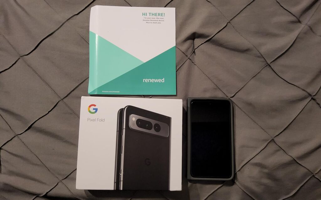 Google Pixel Fold, 256GB, Obsidian - Unlocked (Renewed) customer photo 1