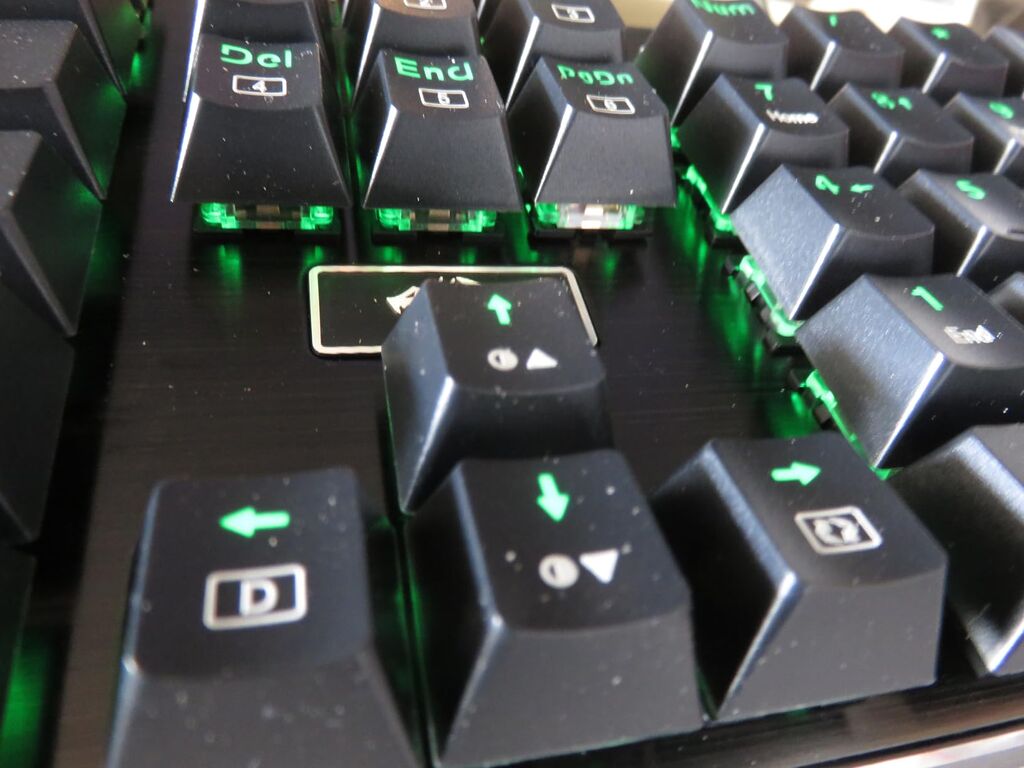 Redragon K556 RGB LED Backlit Wired Mechanical Gaming Keyboard, 104 Keys Hot-Swap Mechanical Keyboard w/Aluminum Base, Upgraded Socket and Noise Absorbing Foams, Soft Tactile Brown Switch customer photo 1