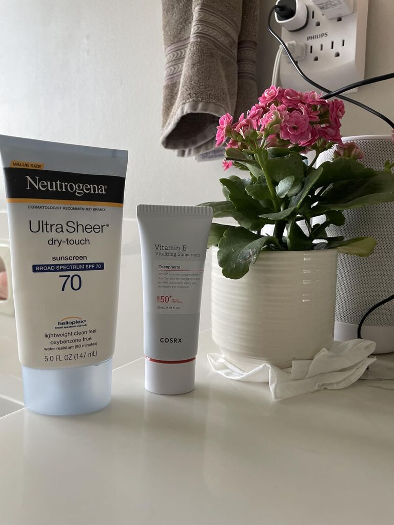 COSRX Vitamin E Sunscreen SPF 50, Natural Glow, for Oily Skin, 1.69 fl oz customer photo 1