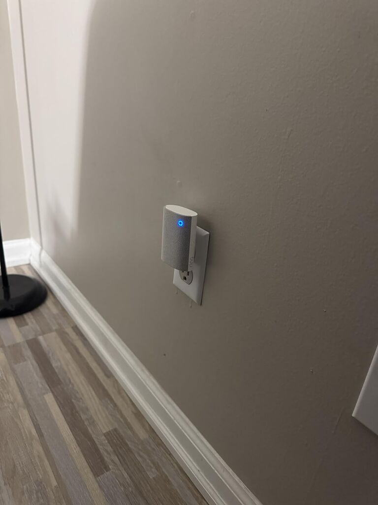 Ring Chime - Enhanced audio for real-time alerts you can hear from anywhere, easy plug-in setup, simple wifi & Bluetooth connectivity, sleek design, White customer photo 1