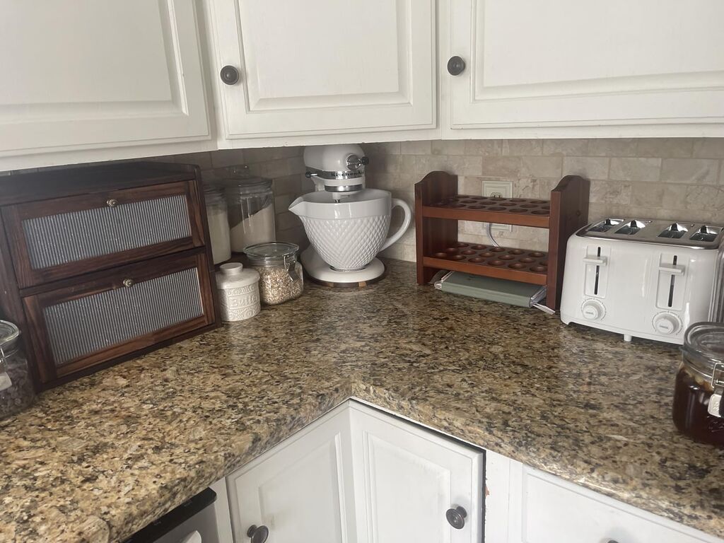KitchenAid Artisan Series 5 Quart Tilt Head Stand Mixer with Pouring Shield KSM150PS, Pistachio customer photo 2
