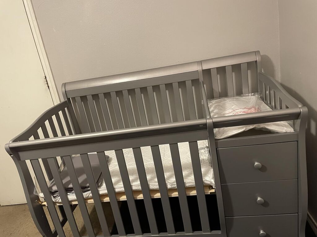 Dream On Me Jayden 4-in-1 Mini Convertible Baby Crib & Changer with Storage customer photo 2