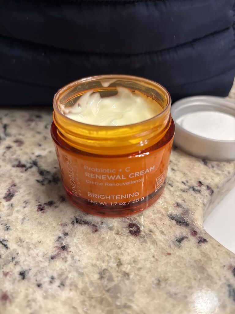 Andalou Naturals Probiotic + Vitamin C Renewal Cream - Complexion Enhancing Hydrating Face Moisturizer - Helps Promote Firmer Skin & More Even Tone - Lightweight, Non-Greasy Formula - 1.7 Oz customer photo 1