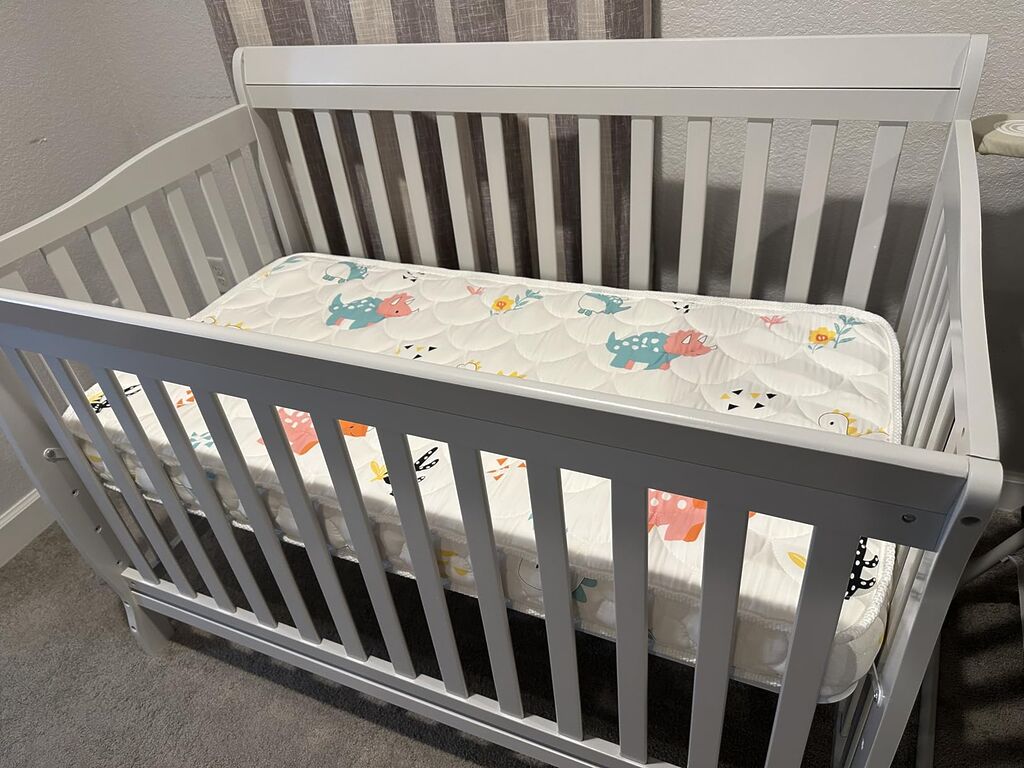 Dream On Me Ashton 4-In-1 Convertible Crib In Black customer photo 1