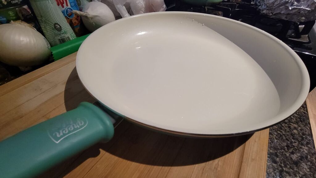 GreenLife Soft Grip Healthy Ceramic Nonstick Frying Pan Set (7 inch and 10 inch) customer photo 2
