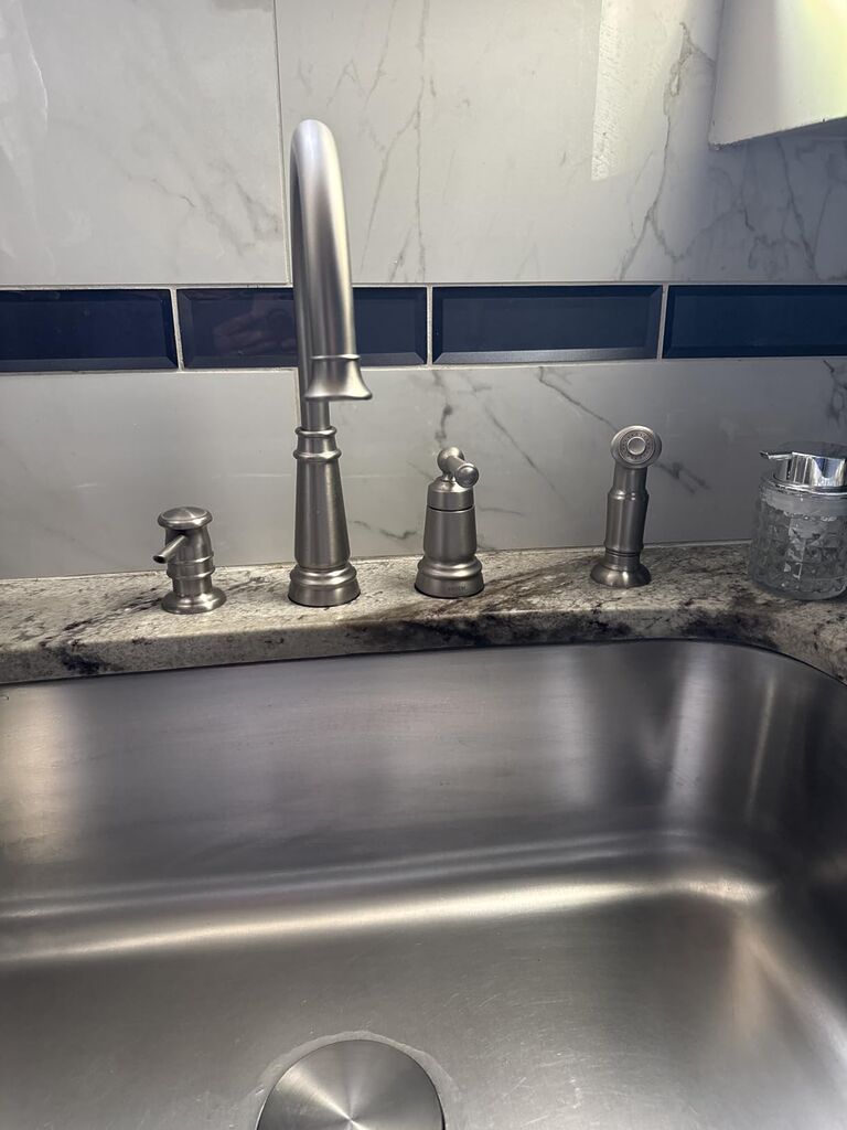 Moen Edison Spot Resist Stainless One-Handle High Arc 4-hole Kitchen Faucet with Side Sprayer and Soap Dispenser customer photo 1
