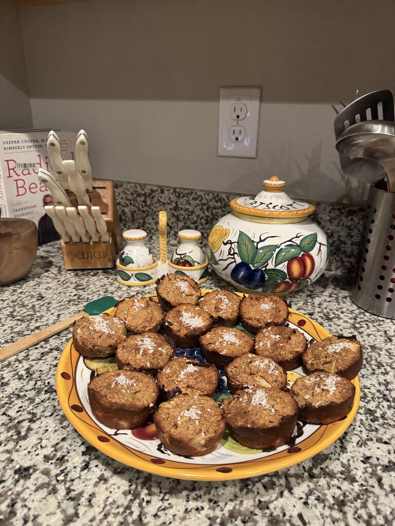 Amazon Basics Nonstick Muffin Pan, Set of 2, 12 Cups Each customer photo 2
