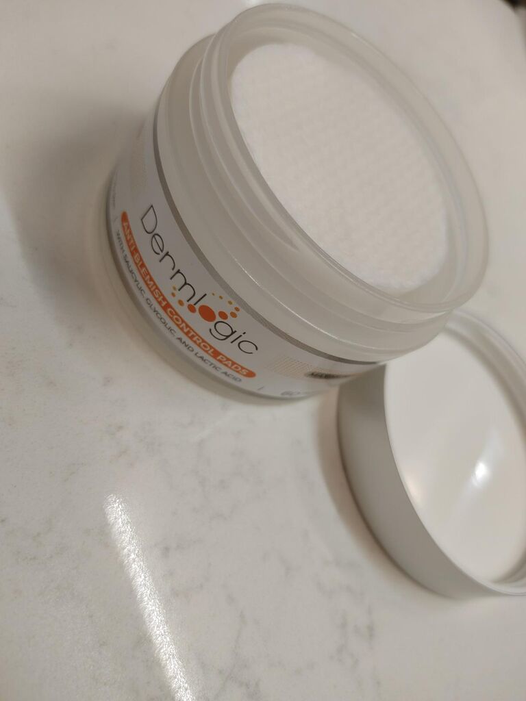 Dermlogic Acne Treatment Pads - Salicylic, Glycolic & Lactic Acid for Face & Body customer photo 1