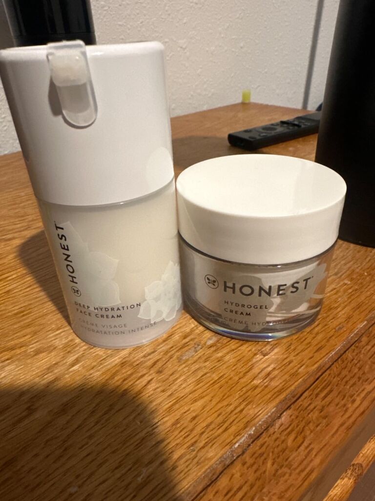 Honest Beauty Deep Hydration Face Cream for Dry Skin customer photo 1