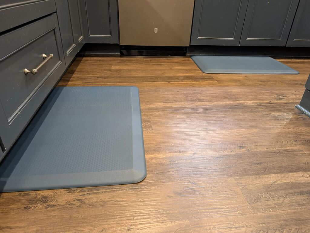 GORILLA GRIP Comfortable Cushioned Kitchen Mats for Floor, Waterproof Stain Resistant Top, 3/4 Inch Thick Ergonomic Standing Desk Anti Fatigue Mat, Supports Ankles and Feet, 17x24, Black customer photo 1