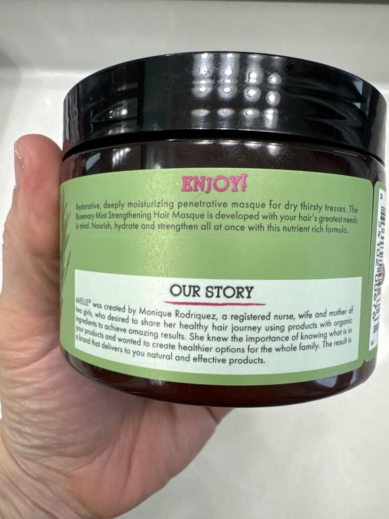 Mielle Organics Rosemary Mint Strengthening Hair Mask - Deep Conditioning Treatment with Biotin customer photo 1