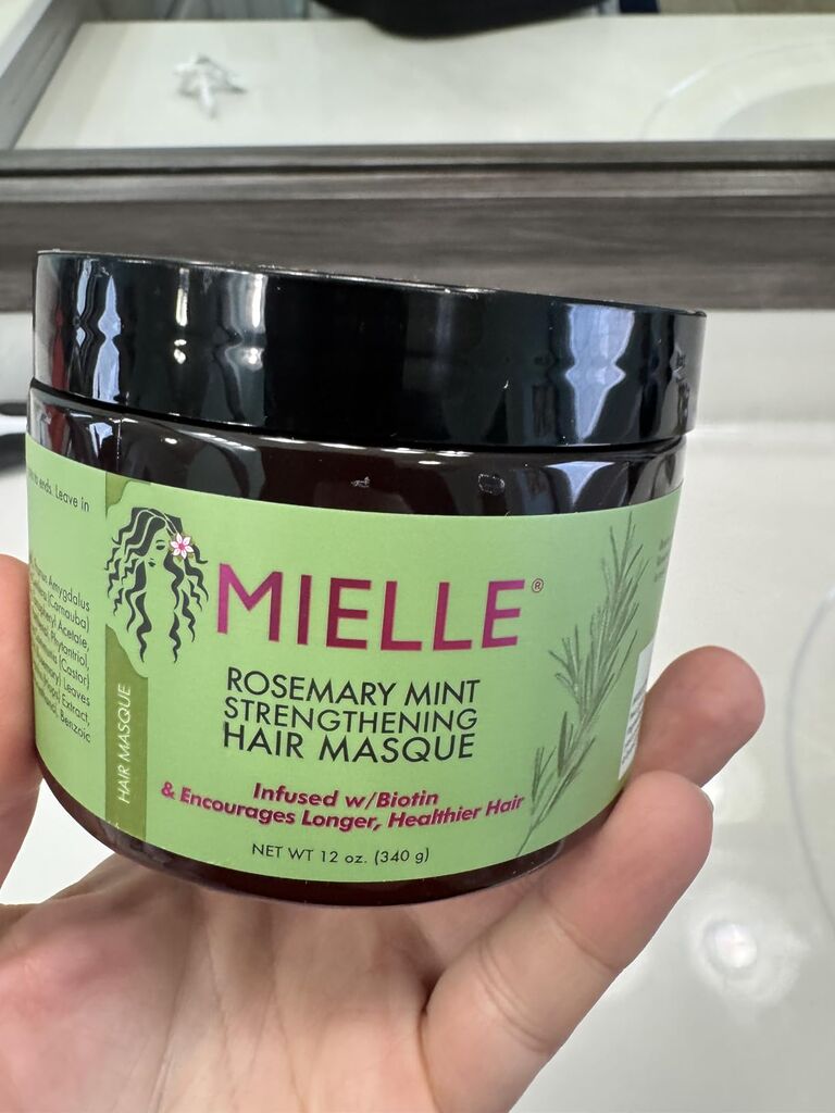 Mielle Organics Rosemary Mint Strengthening Hair Mask - Deep Conditioning Treatment with Biotin customer photo 2
