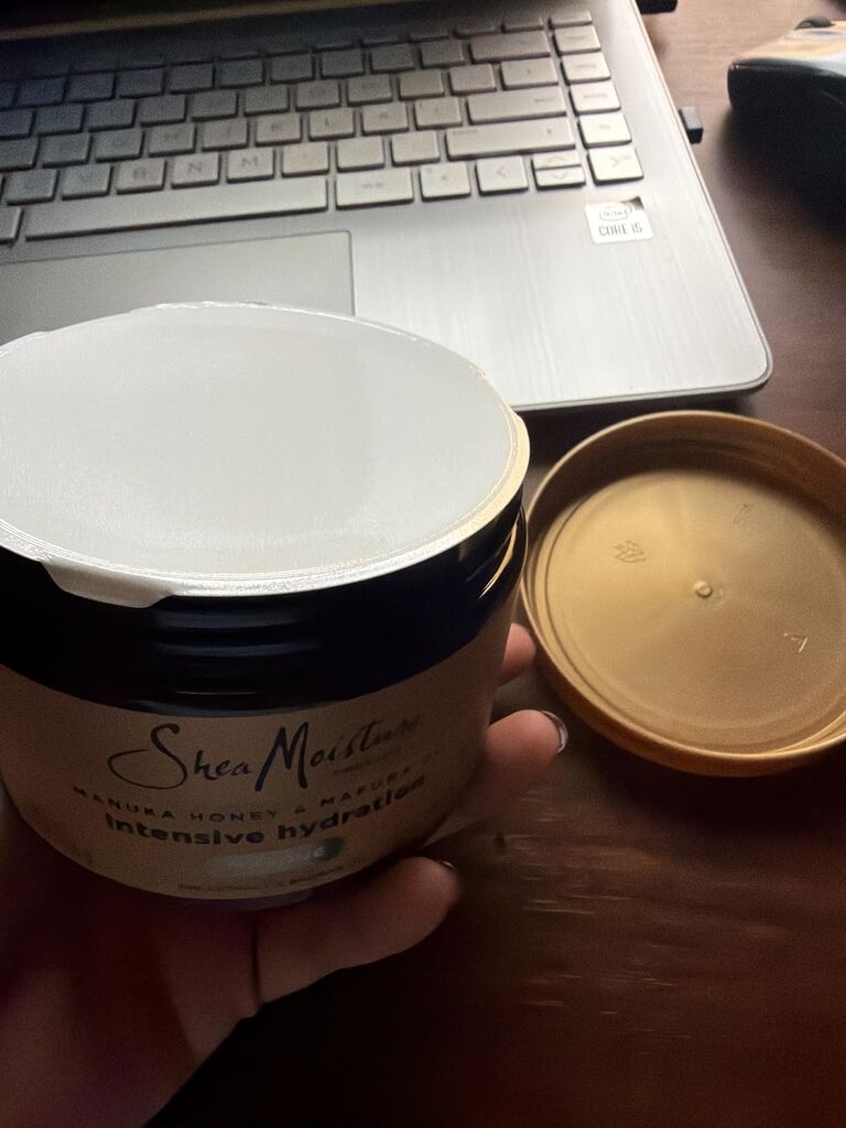 SheaMoisture Intensive Hydration Hair Masque with Manuka Honey & Mafura Oil - Deep Conditioning Treatment customer photo 1