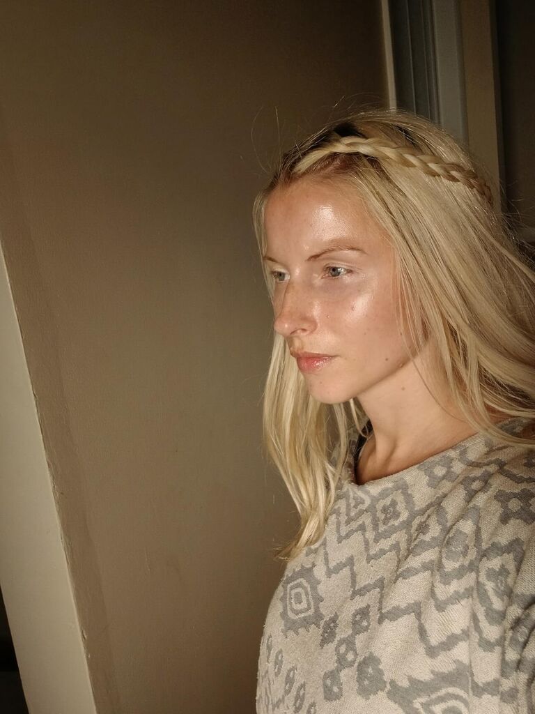 Mom's Secret 100% Natural Foundation, Organic, Vegan, Aloe Based, Natural Sun Protection, Gluten Free, Cruelty Free, Made in the USA customer photo 1