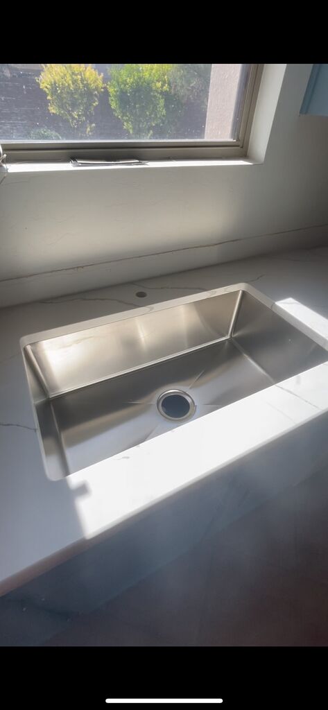 ZUHNE 31 Inch Tight Radius Under Mount Stainless Steel Pro Kitchen Sink For 33 Inch Cabinet (Single Bowl) customer photo 1