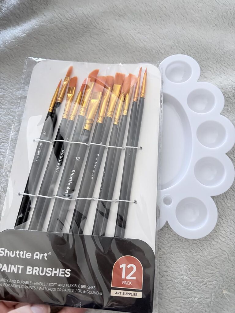 Shuttle Art Acrylic Paint, 36 Colors Acrylic Paint Set with Brushes and Palette, 2oz/60ml Bottles, Rich Pigments Non-toxic for Artists Kids and Adults, Painting on Canvas Rocks Ceramic Wood customer photo 2