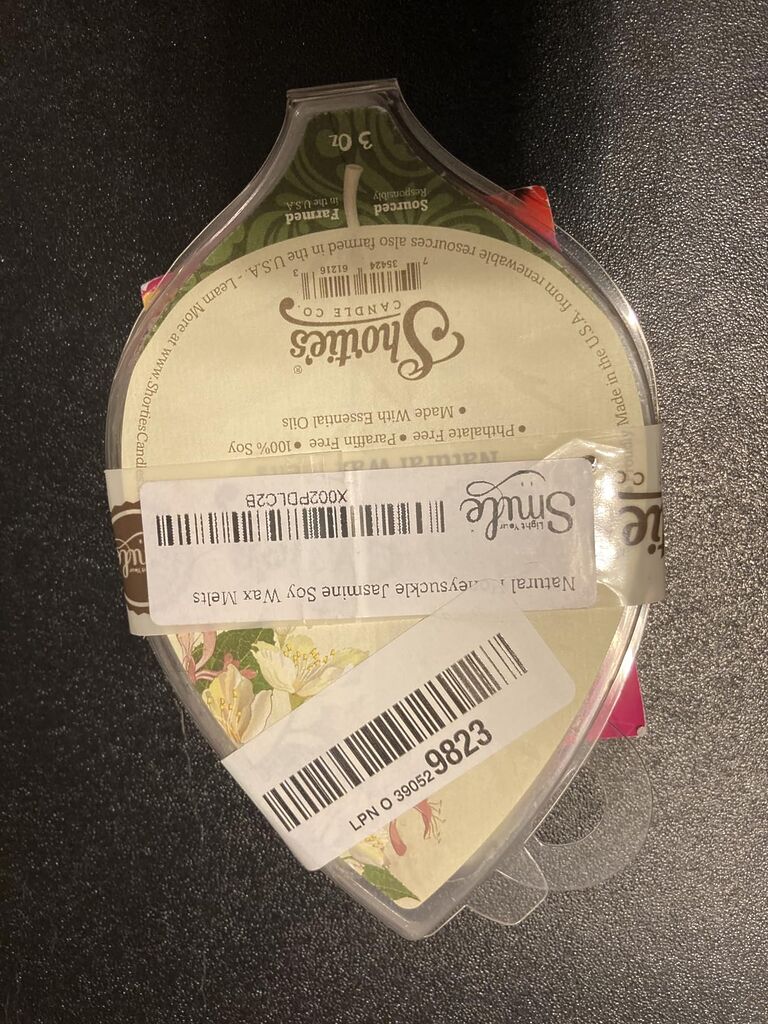 Shortie's Candle Company Honeysuckle Jasmine Natural Soy Wax Melts (3 Oz. Bar) customer photo 1