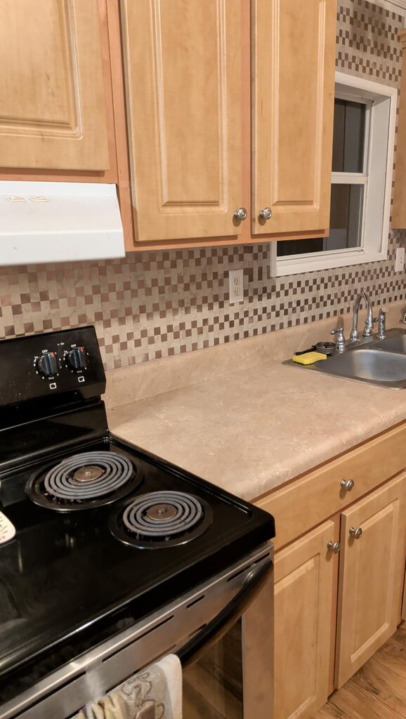 Yipscazo 10-Sheets Peel and Stick Backsplashes for Kitchen, Stick on Backsplash Stainless Steel Metal Tiles for Kitchen Walls, Stainless Steel Backsplash for Range Hood Wall Shield (12''x12'') customer photo 2