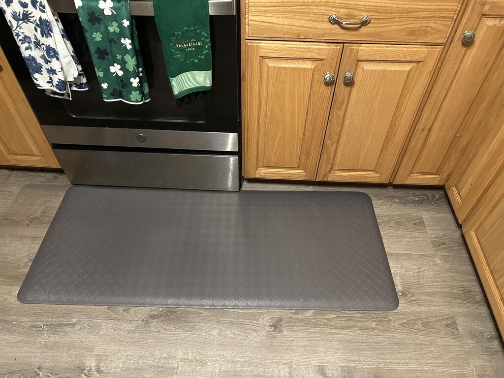 HappyTrends Floor Mat Cushioned Anti-Fatigue, 17.3