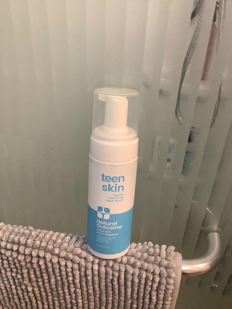 natural outcome Teen Skin Face Wash Gentle Foaming Cleanser customer photo 2