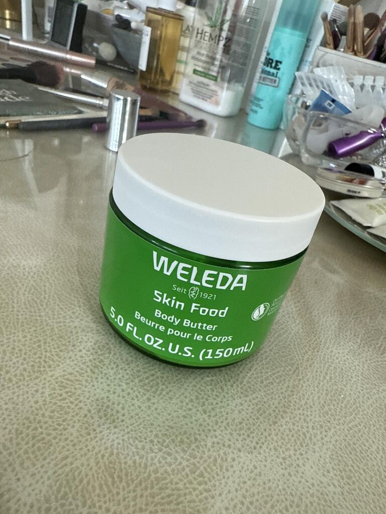 Weleda Skin Food Body Butter 5 Fluid Ounce, Sustainable Glass Jar, Plant Rich Hydrating Moisturizer with Shea and Cocoa Butter, Sweet Almond Oil and Pansy customer photo 2