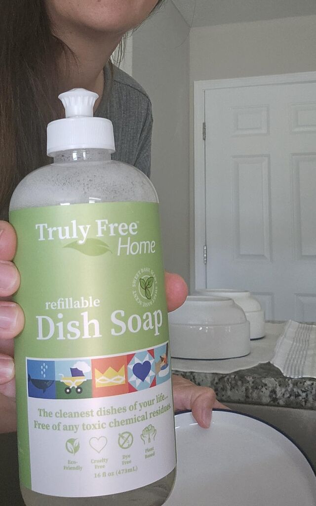 Truly Free Non Toxic Dish Soap Kit | Natural Concentrated Dishwashing Liquid - Sweet Basil Scent | Organic Plant-Based | Family Safe - Eco-Friendly Formula | 16 fl oz customer photo 1