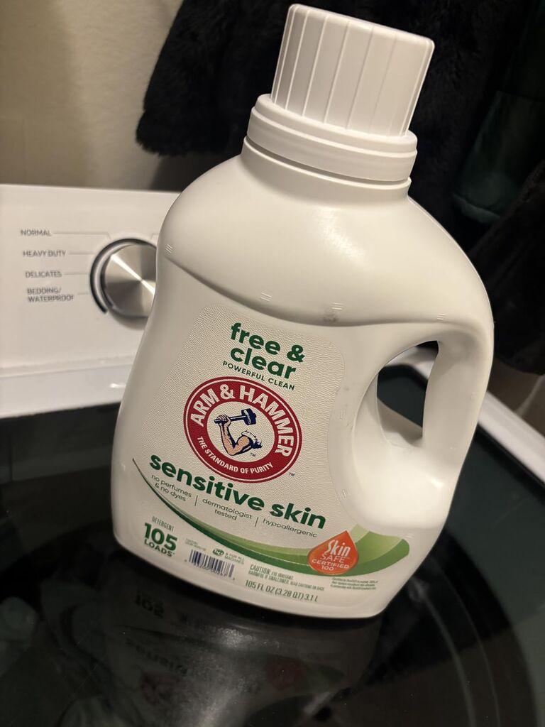 ARM & HAMMER Sensitive Skin Free & Clear Liquid Laundry Detergent, 105 fl oz, 105 Loads customer photo 1
