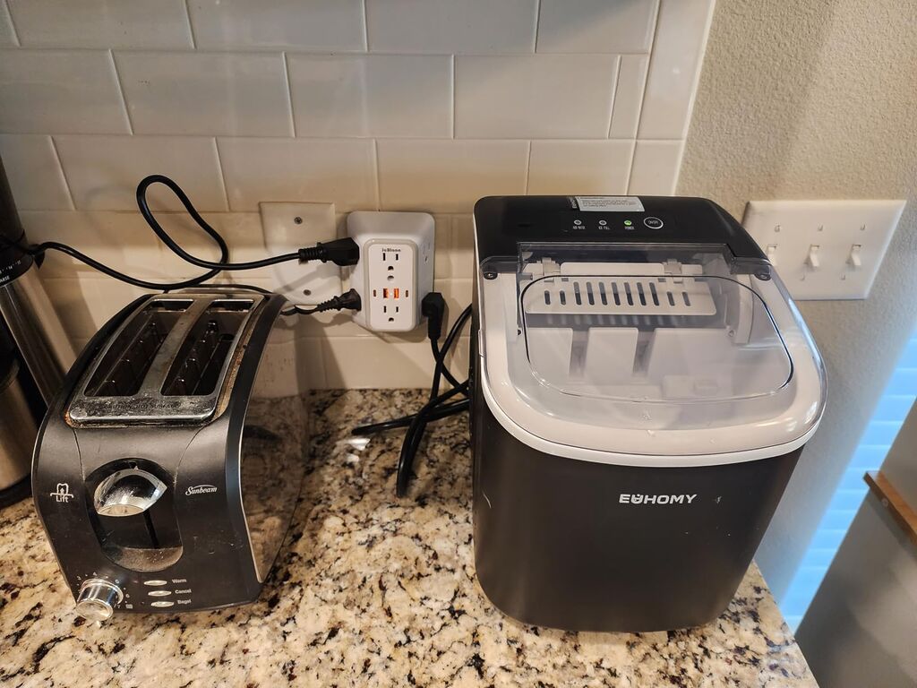 EUHOMY Countertop Ice Maker Machine with Handle, 26lbs in 24Hrs, 9 Ice Cubes Ready in 6 Mins, Auto-Cleaning Portable Ice Maker with Basket and Scoop, for Home/Kitchen/Camping/RV customer photo 1