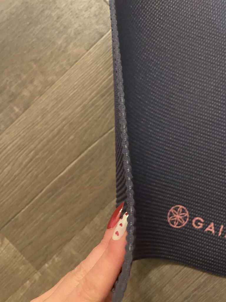 Gaiam Print Yoga Mat, Non Slip Exercise & Fitness Mat for All Types of Yoga, Pilates & Floor Exercises customer photo 2