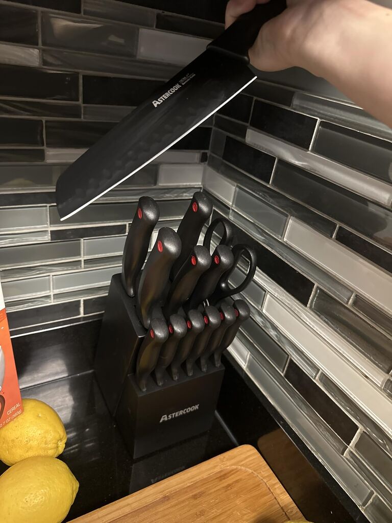 Astercook Knife Set for Kitchen with Block and Sharpener 15pcs German customer photo 2