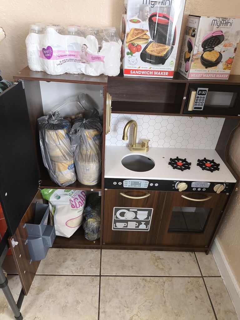 Best Choice Products Wooden Play Kitchen for Kids, Pretend Play Cooking Toy Set with Sink, Oven, Microwave, Refrigerator, Ice Maker & Accessories, Kitchen Playset for Toddlers Ages 3+ - White customer photo 1