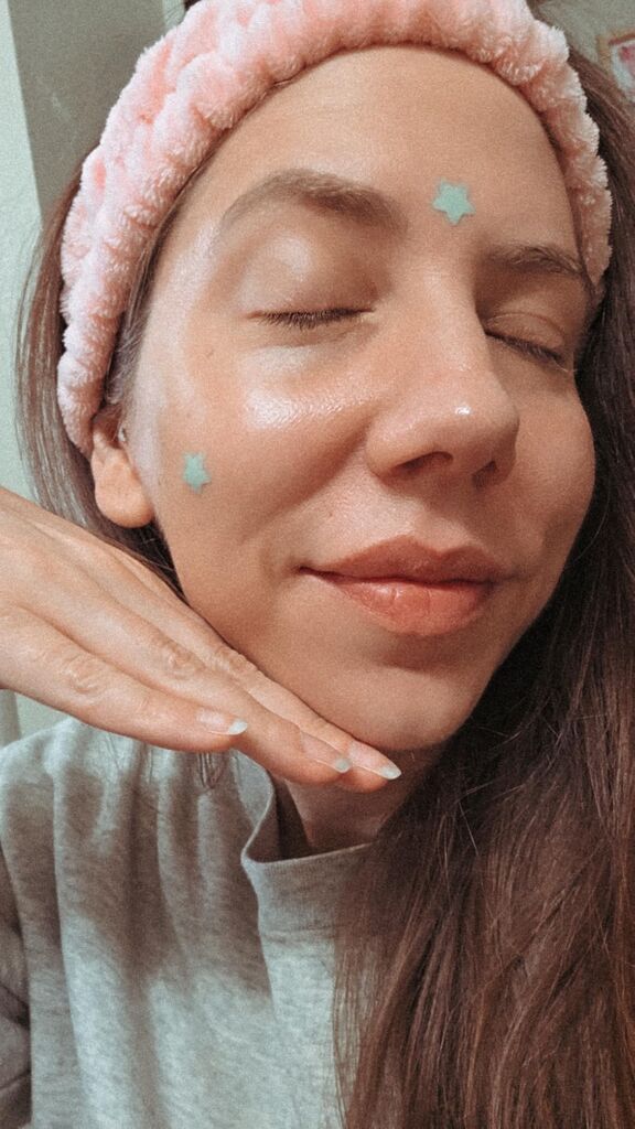 QUSTERE Pimple Patches for Face, Hydrocolloid Acne Patches, Cute Star Zit Covers, Colorful Spot Stickers with Tea Tree, Salicylic Acid & Cica Oil, 200 Count customer photo 1