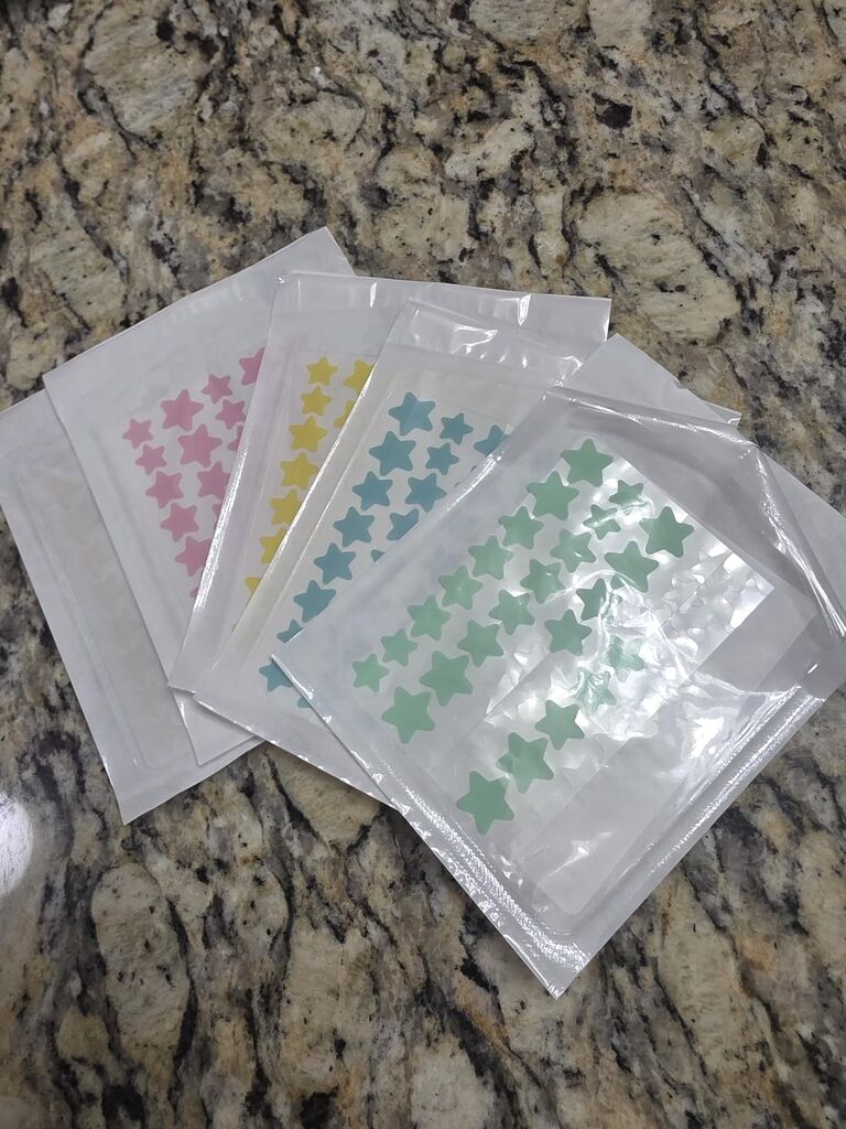 QUSTERE Pimple Patches for Face, Hydrocolloid Acne Patches, Cute Star Zit Covers, Colorful Spot Stickers with Tea Tree, Salicylic Acid & Cica Oil, 200 Count customer photo 2