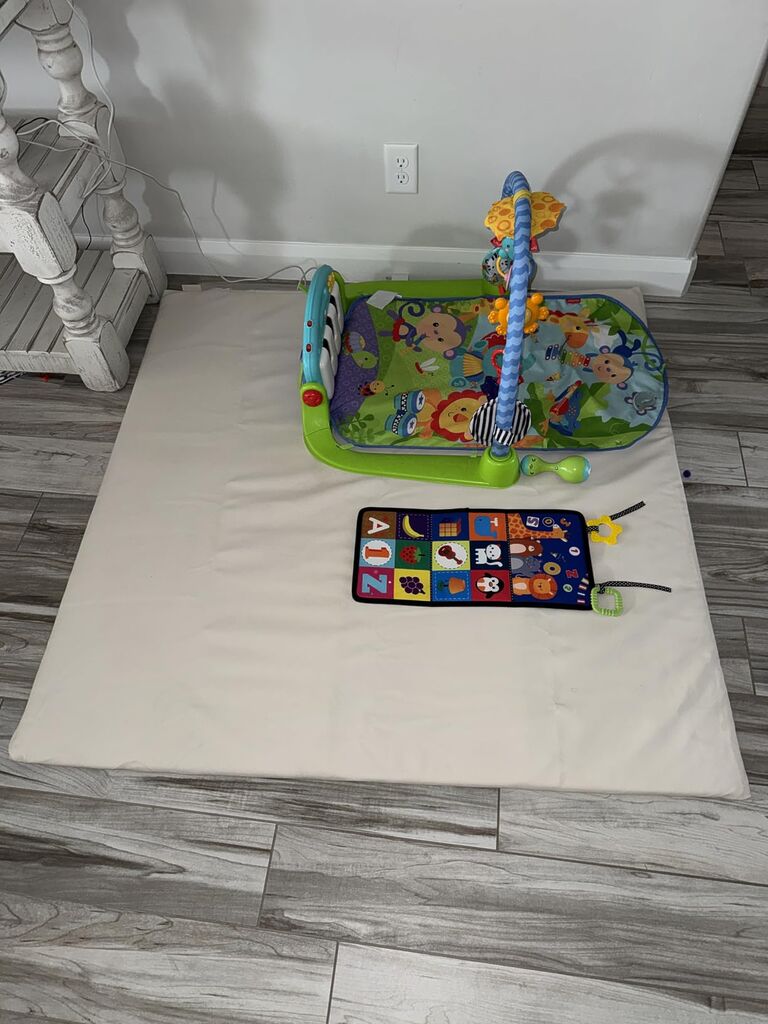 Stylish Padded Baby Play Mat - Extra Thick & Super Soft Vegan Leather Floor Mat customer photo 2