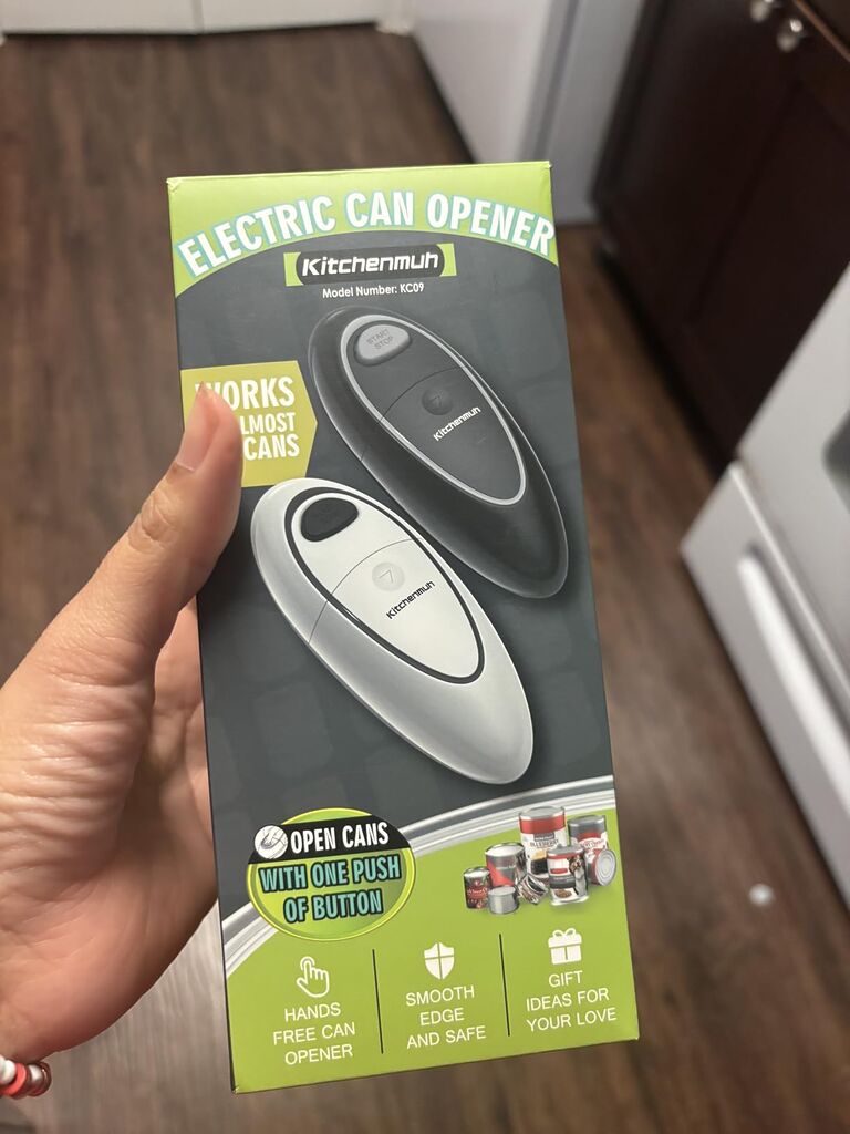 One Touch Electric Can Opener Fits All Can Sizes for Seniors with Arthritis, Battery Operated Can Opener with Smooth Edge customer photo 2