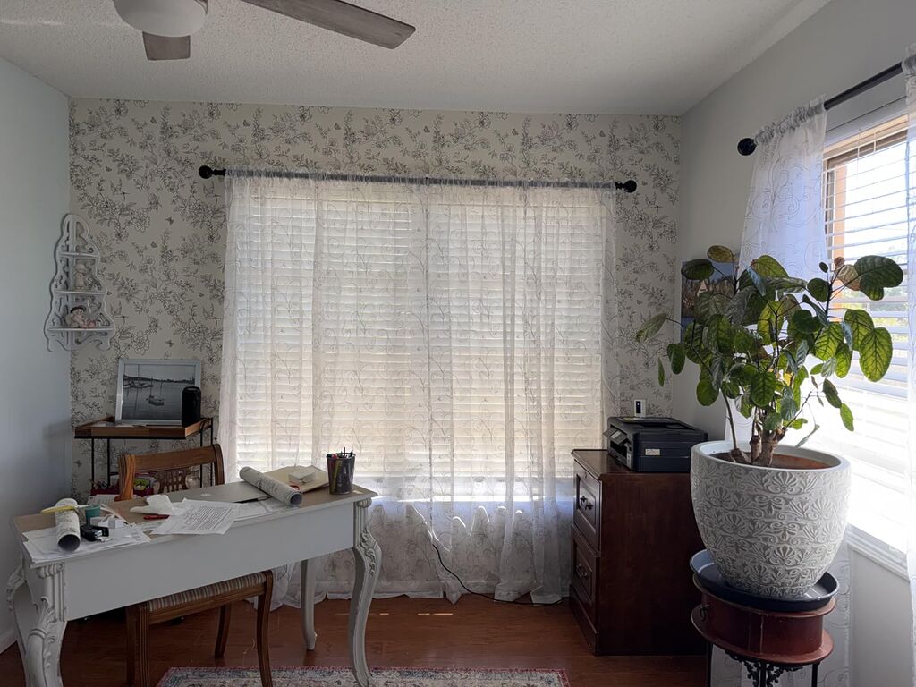 Cream White and Blue Floral Wallpaper Peel and Stick Wallpaper - Vintage Floral Peel and Stick Wall Paper Removable Boho Self Adhesive Contact Paper for Bedroom Bathroom Vinyl customer photo 2